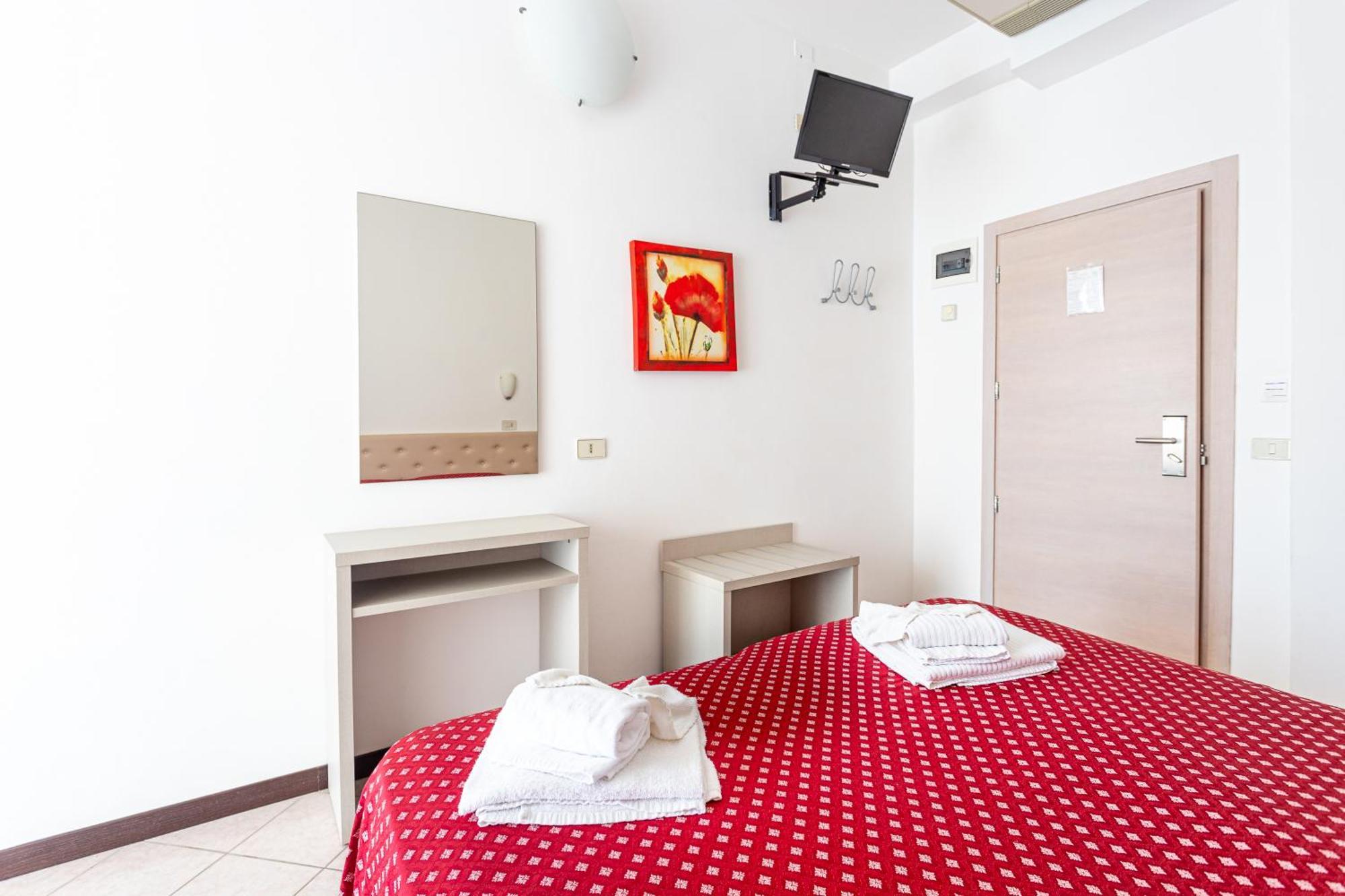 Hotel Blumen Rimini Esterno foto