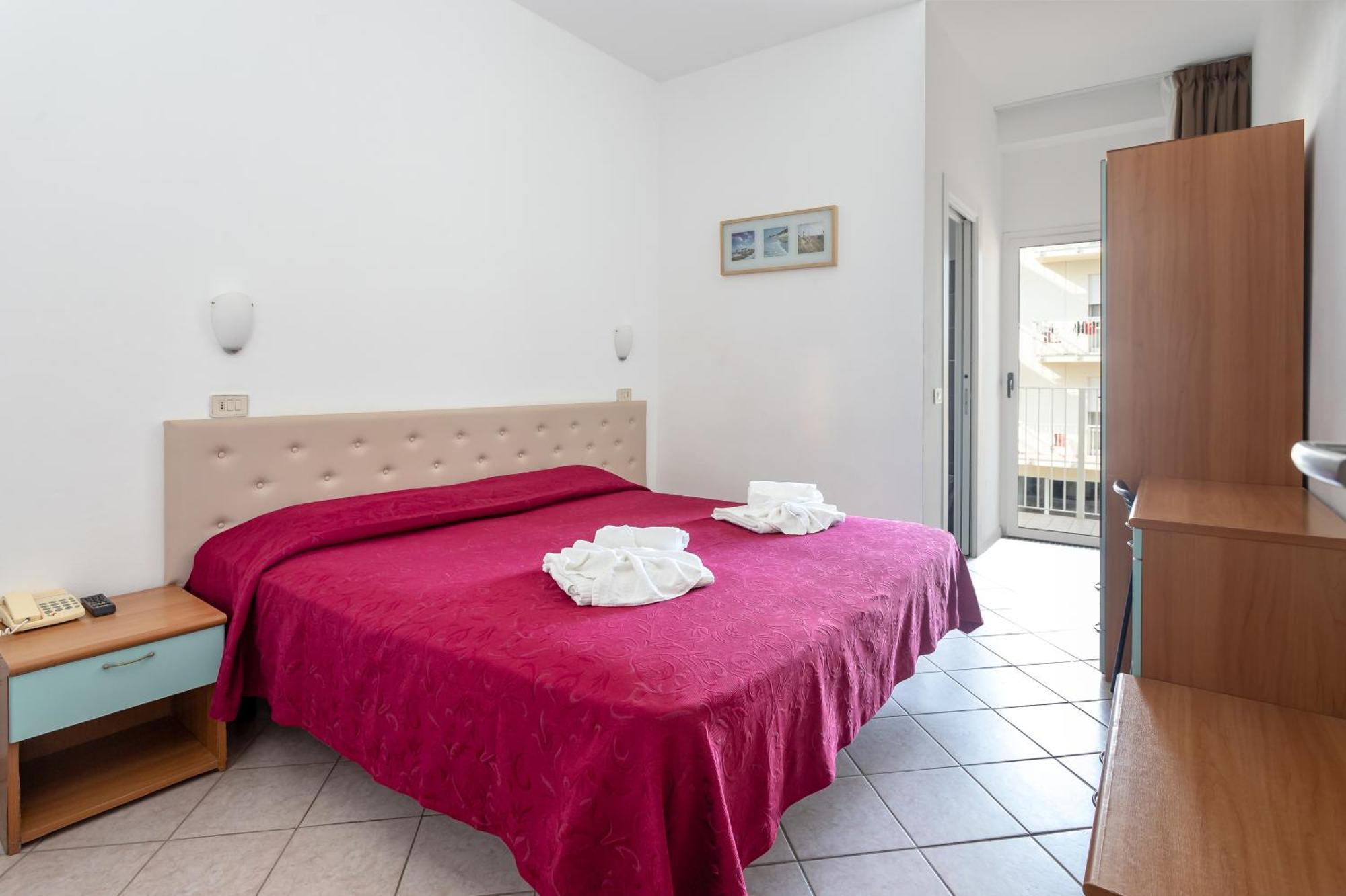 Hotel Blumen Rimini Esterno foto